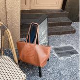 Bolsa de mano con estampado de PU